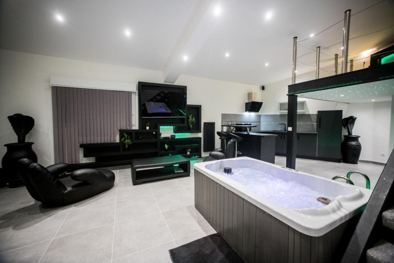 Mezza 47 Spa Precy-sur-Oise Luaran gambar